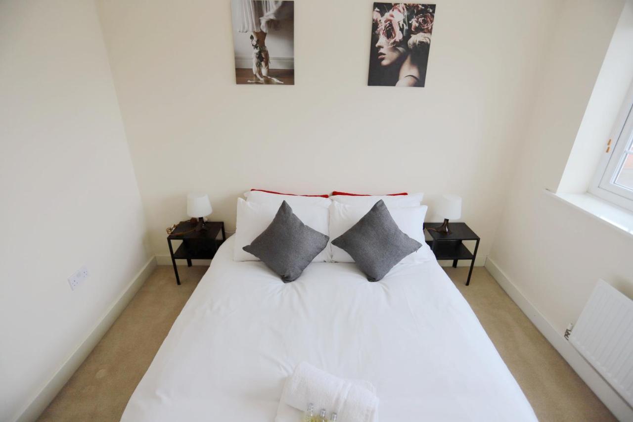 Apartamento Easytravel Luxury Nec/Airport 3 Beds House Birmingam Exterior foto